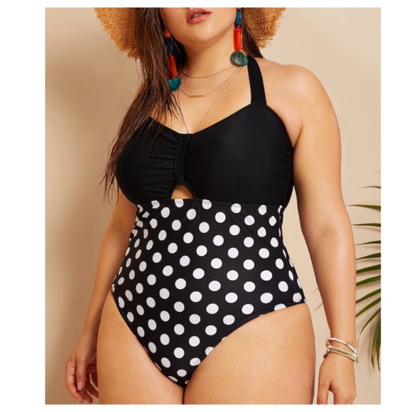 🌟SALE ➕ Polka Dot Ruched One Piece - Picture 3 of 5